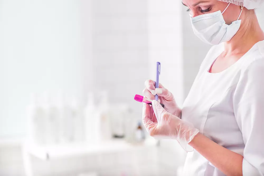 Дифференцированное определение ДНК ВПЧ (Вирус папилломы человека, Human papillomavirus, HPV) низкого онкогенного риска 3-х типов (6, 11, 44) * + КВМ